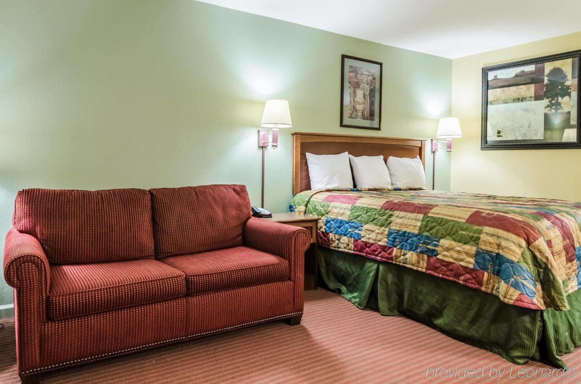 Rodeway Inn Concordia 外观 照片